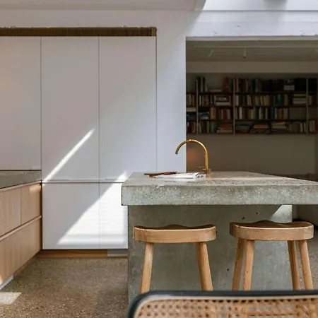 Huswell - Beautiful, Bright And Spacious In * אנטוורפן