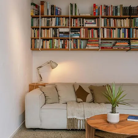 Huswell - Beautiful, Bright And Spacious In *