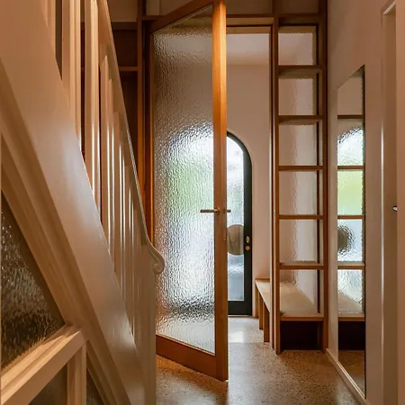 Huswell - Beautiful, Bright And Spacious In *